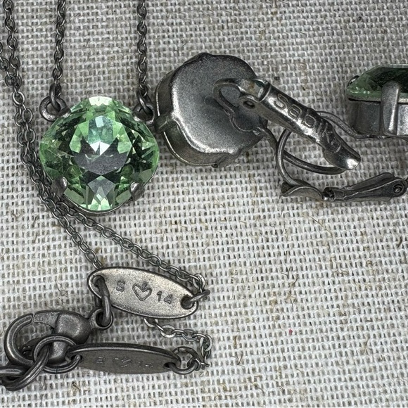 SABIKA Light Mint/Green Colored Matching Golf Earrings And Single Stone Necklace - Picture 6 of 6